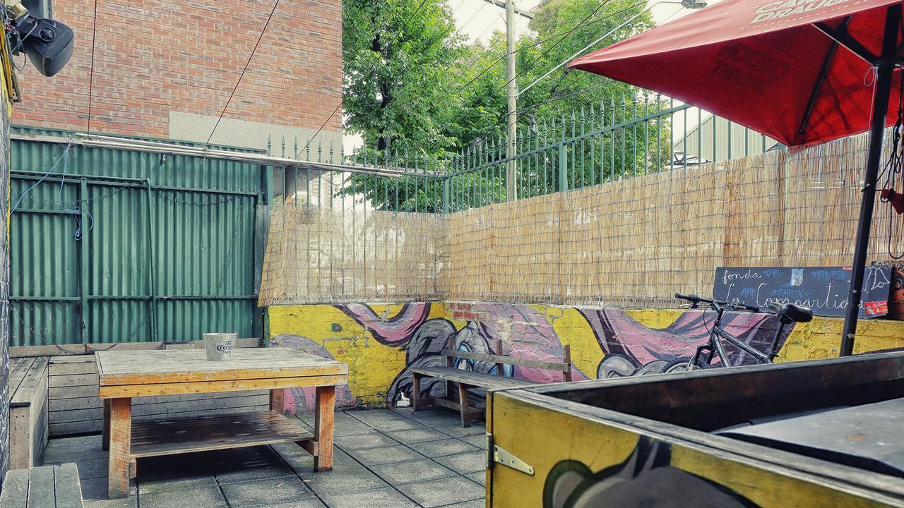 Market Tavern Hostel & Bar Melbourne City Exterior foto