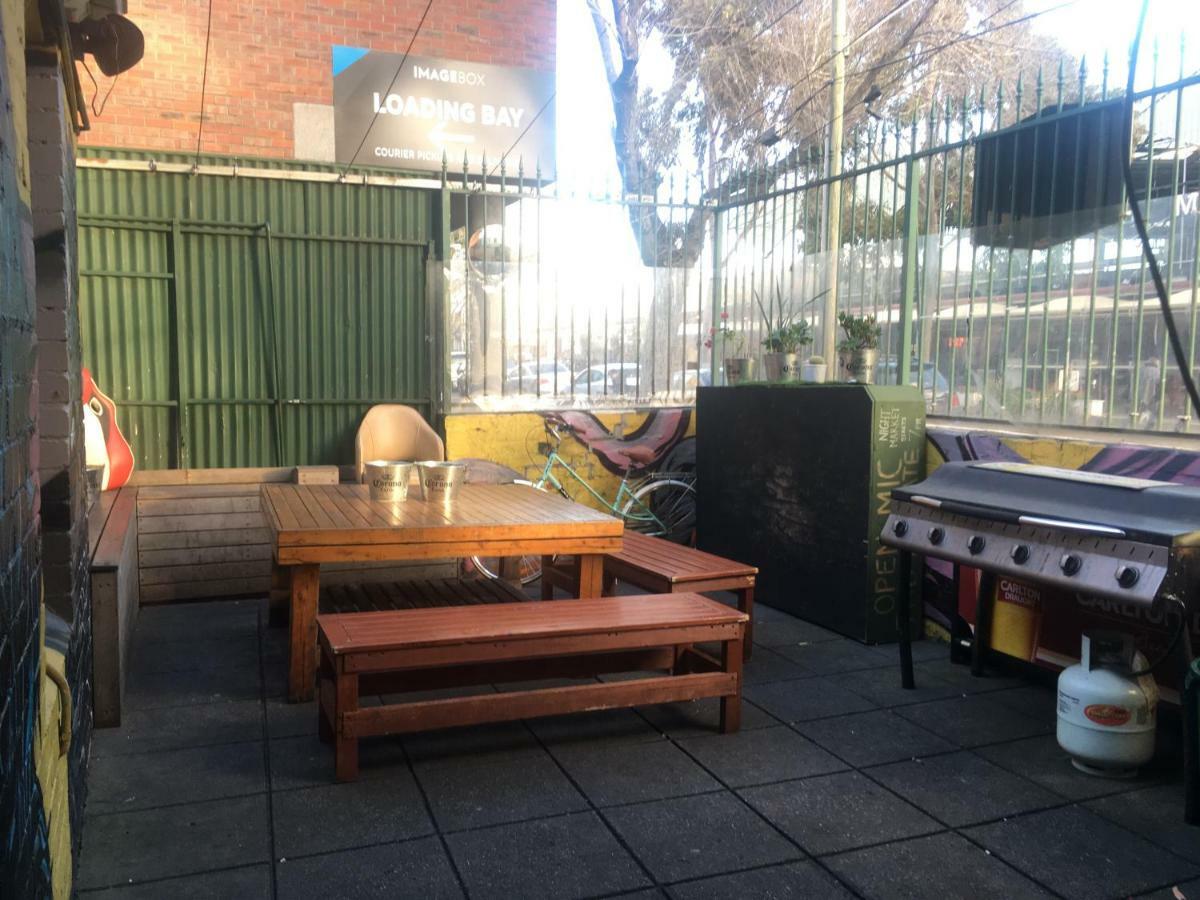 Market Tavern Hostel & Bar Melbourne City Exterior foto